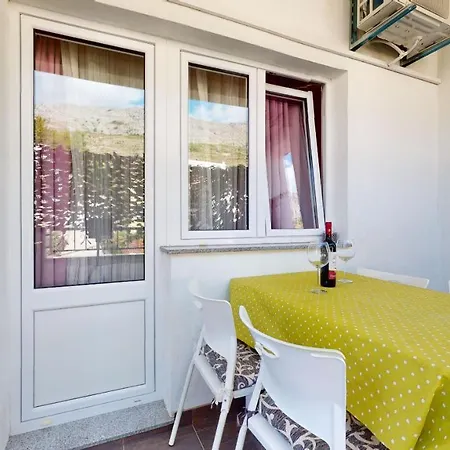 Ivanisevic Apartment Omis