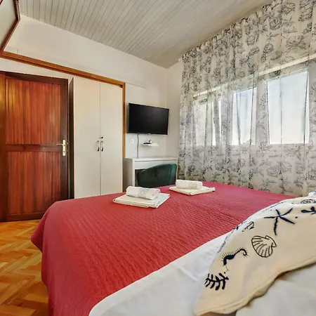 Ivanisevic Appartamento Omiš