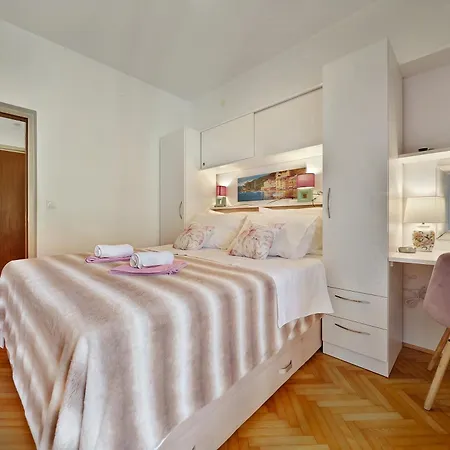 Appartamento Ivanisevic Omiš