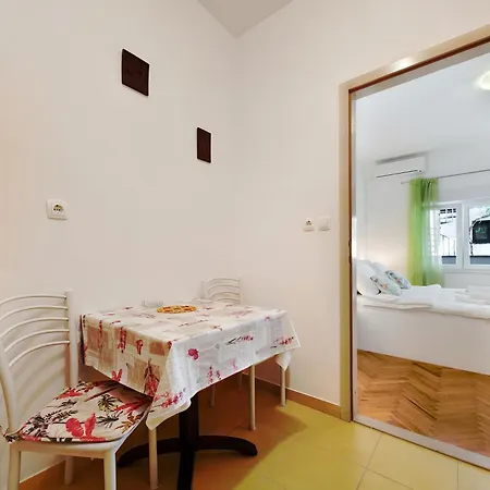 Appartamento Ivanisevic Omiš