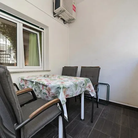 Ivanisevic Appartamento Omiš